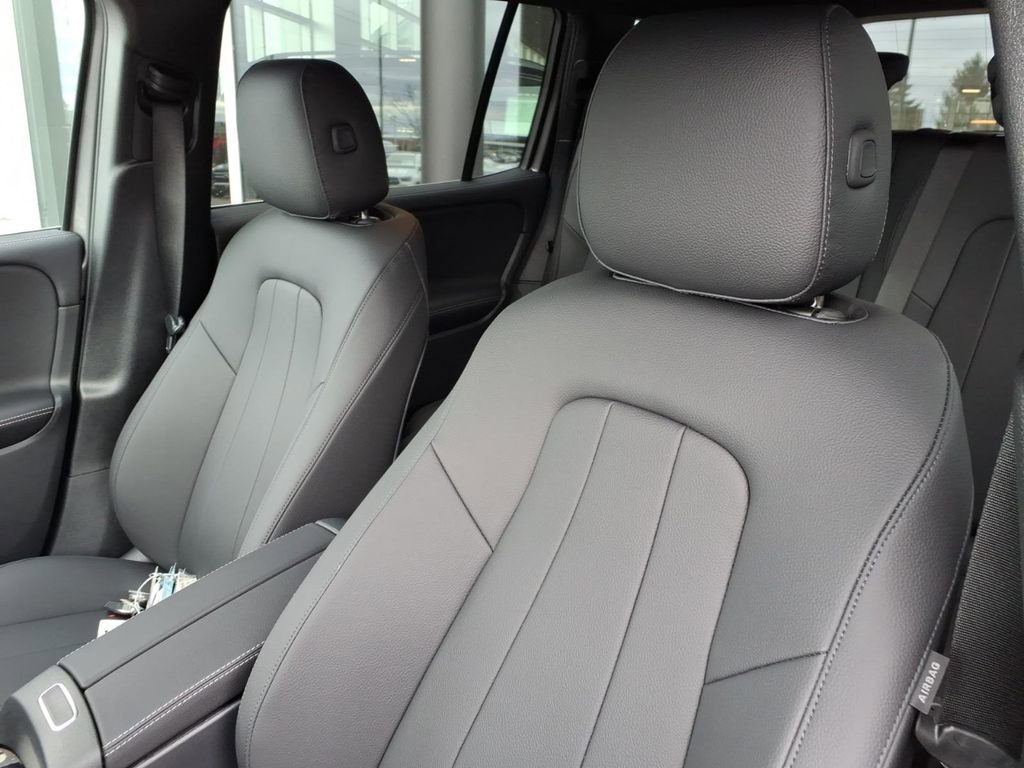 New 2026 Mercedes-Benz GLB 250 4MATIC image 13