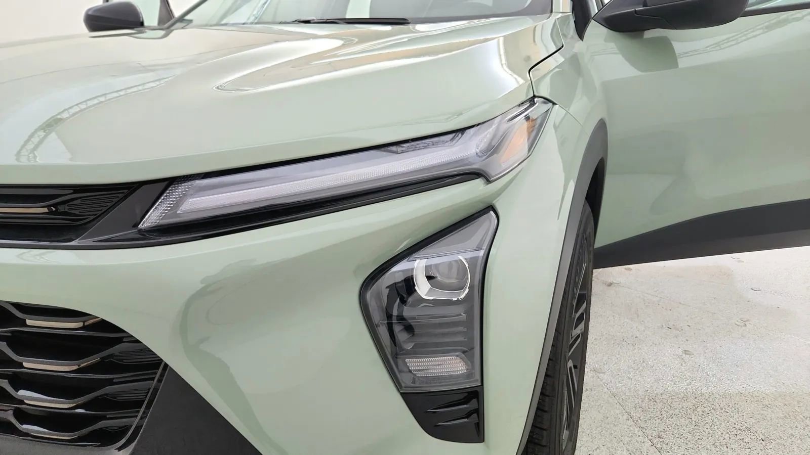 Used 2024 Chevrolet Trax ACTIV w/ Sunroof Package image 14