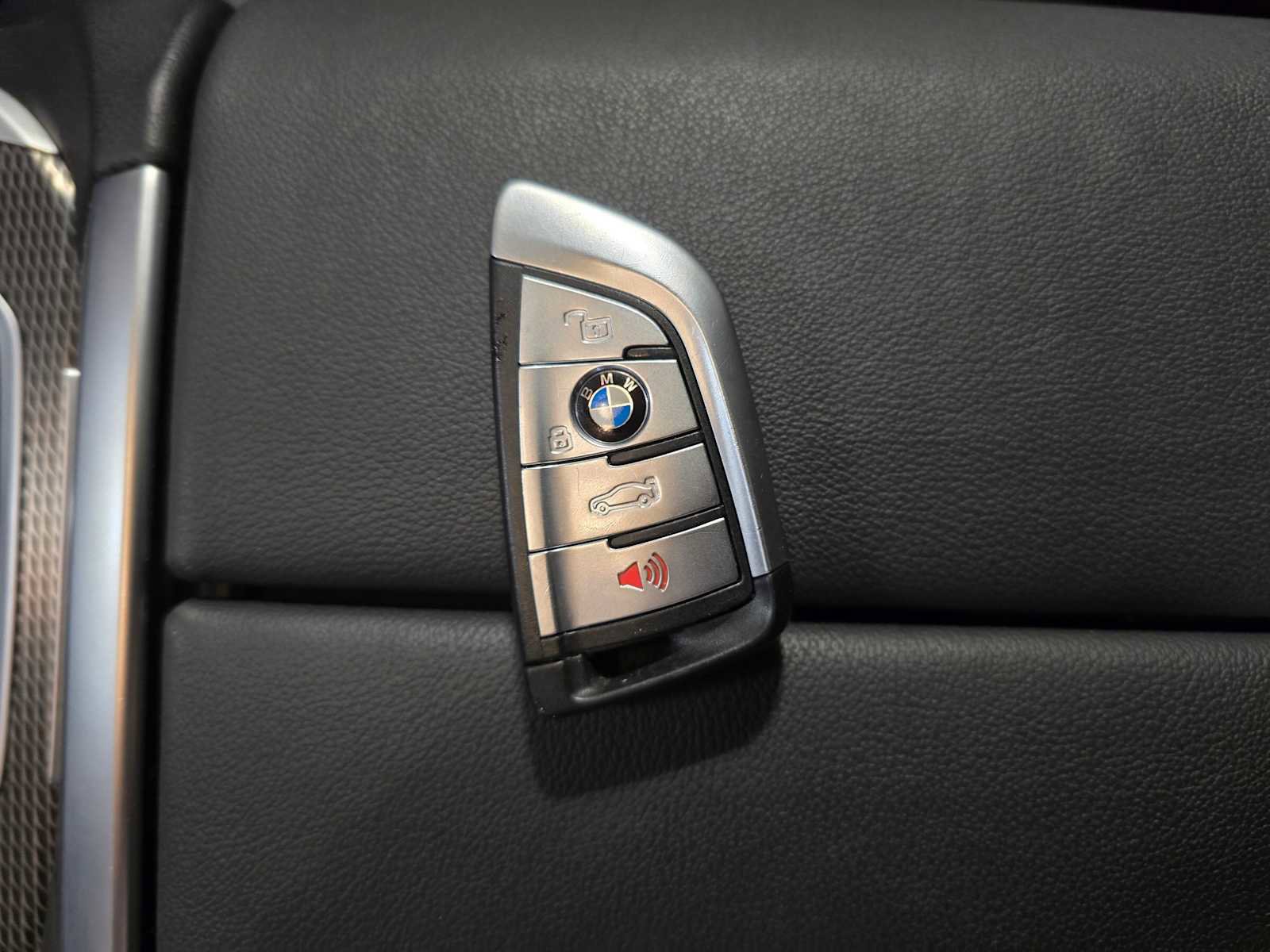 Used 2022 BMW X5 xDrive40i w/ M Sport Package image 37