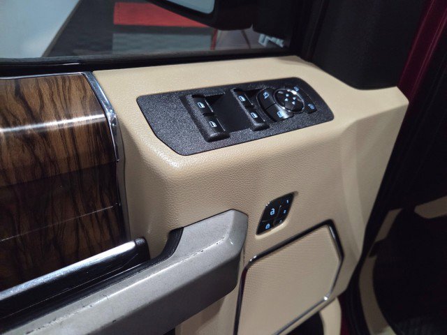 Used 2020 Ford F150 Lariat image 35