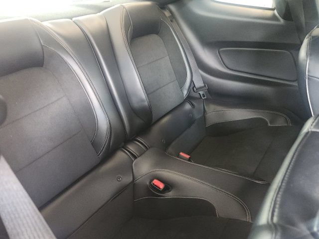 Used 2016 Ford Mustang Shelby GT350 w/ Technology Package RWD image 17