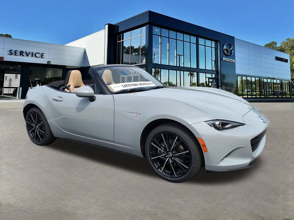 New 2026 MAZDA MX-5 Miata Grand Touring RWD image 2