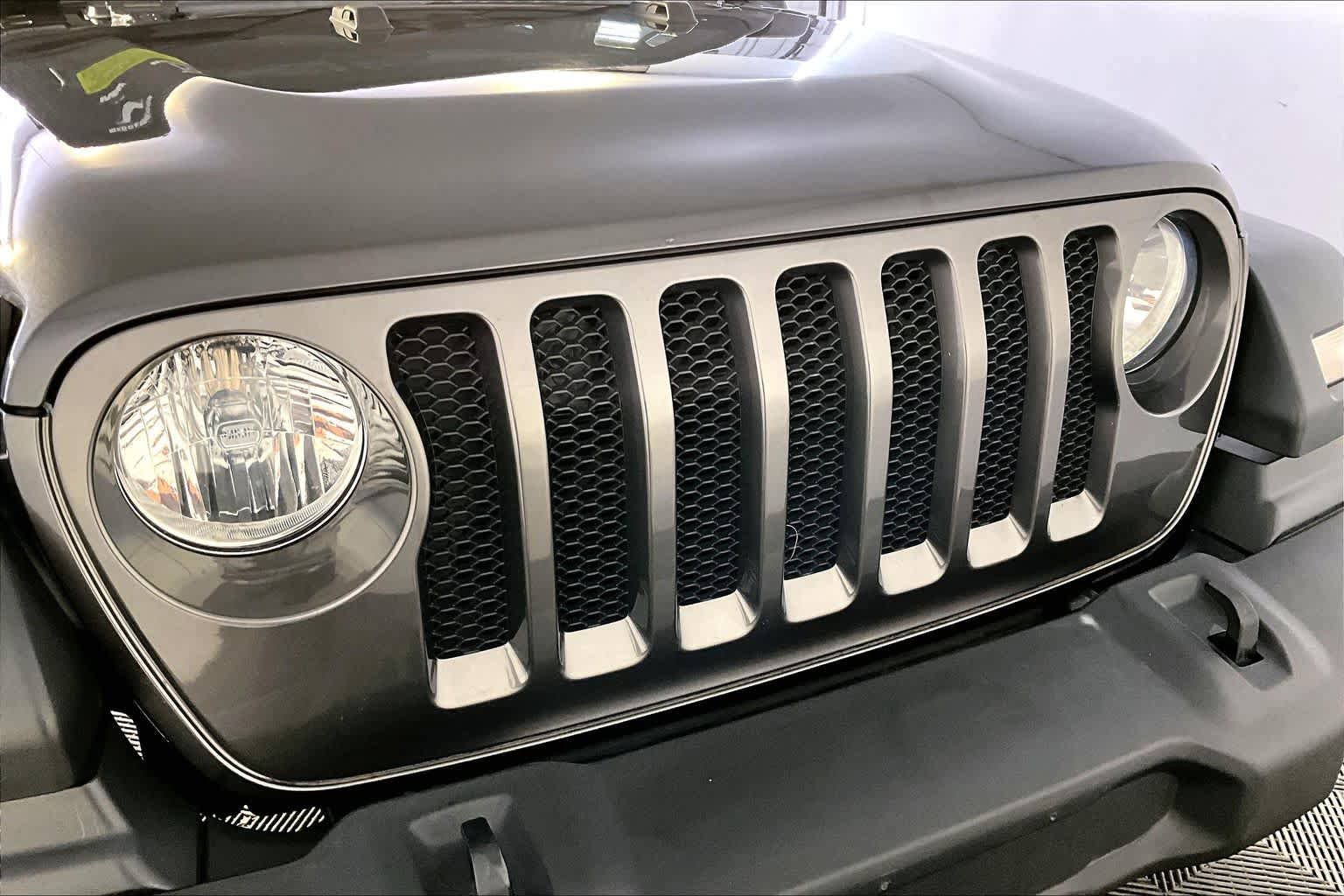Used 2019 Jeep Wrangler Sport AWD/4WD image 32