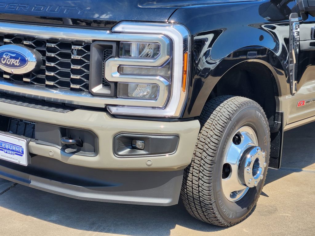 New 2026 Ford F350 4x4 Crew Cab DRW Super Duty image 6