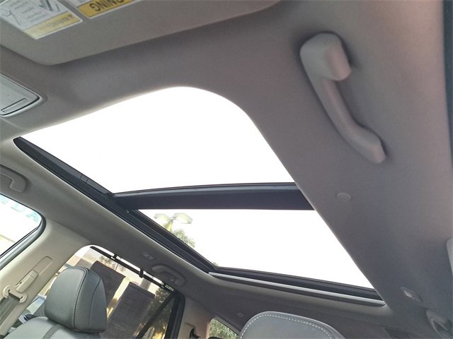 Certified 2024 Honda Pilot Touring image 21