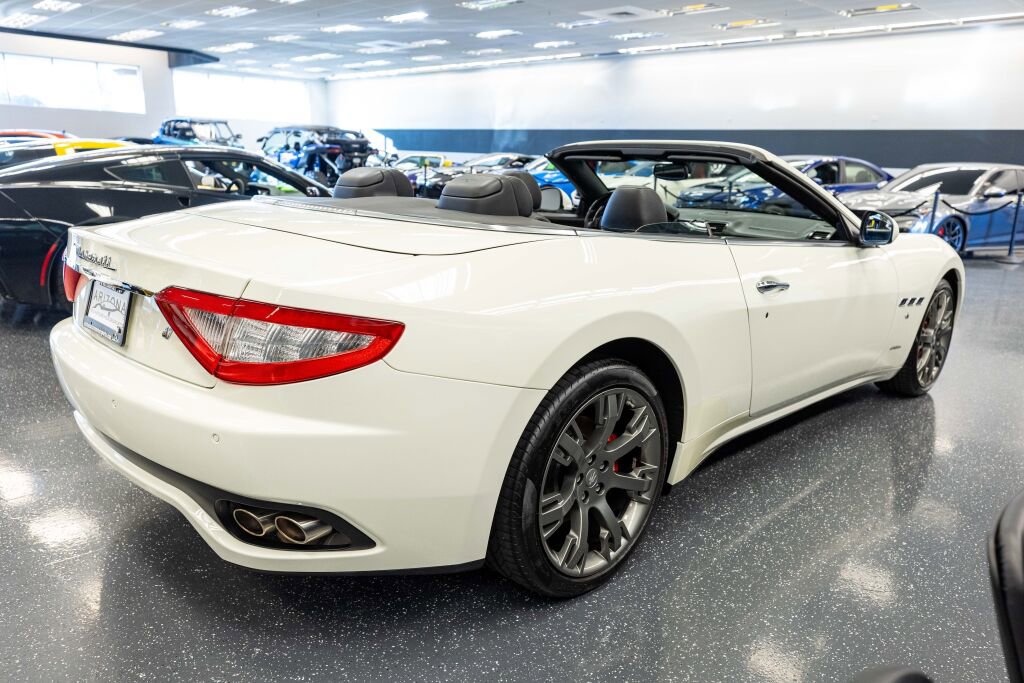 Used 2011 Maserati GranTurismo Convertible image 17