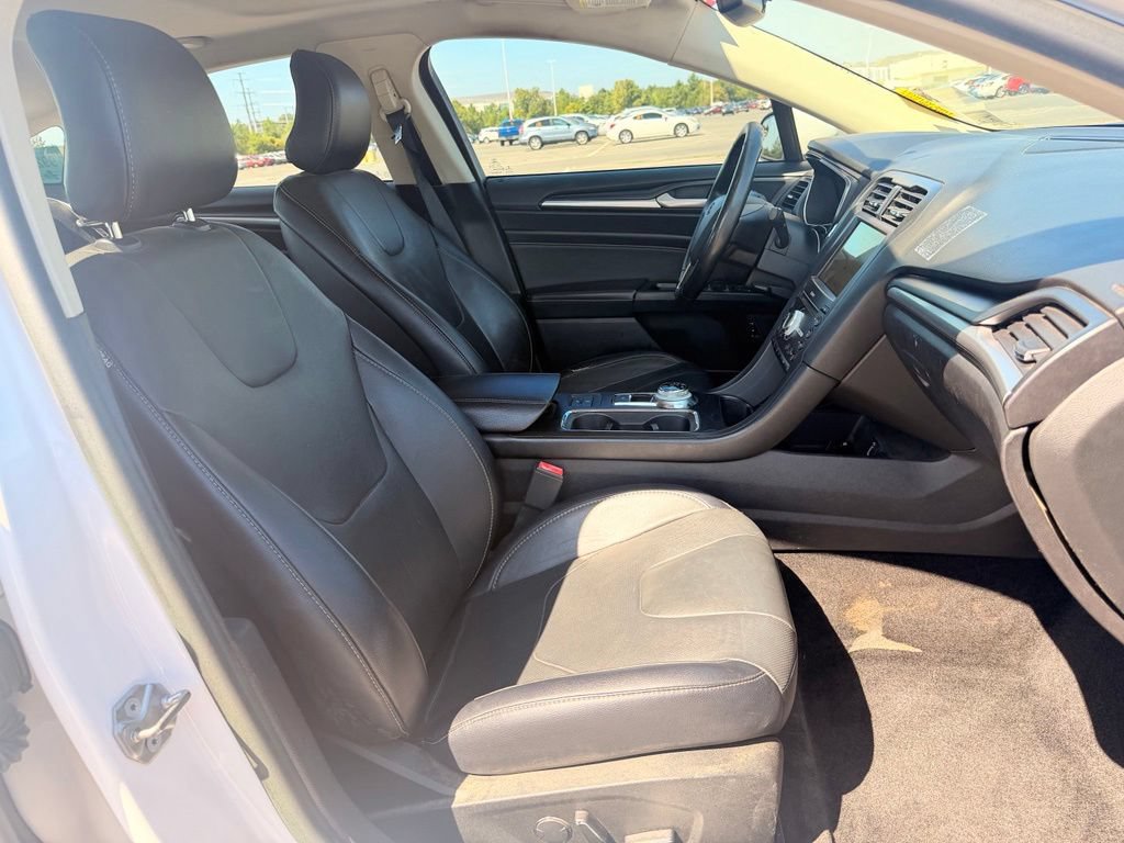 Used 2018 Ford Fusion Titanium FWD image 8