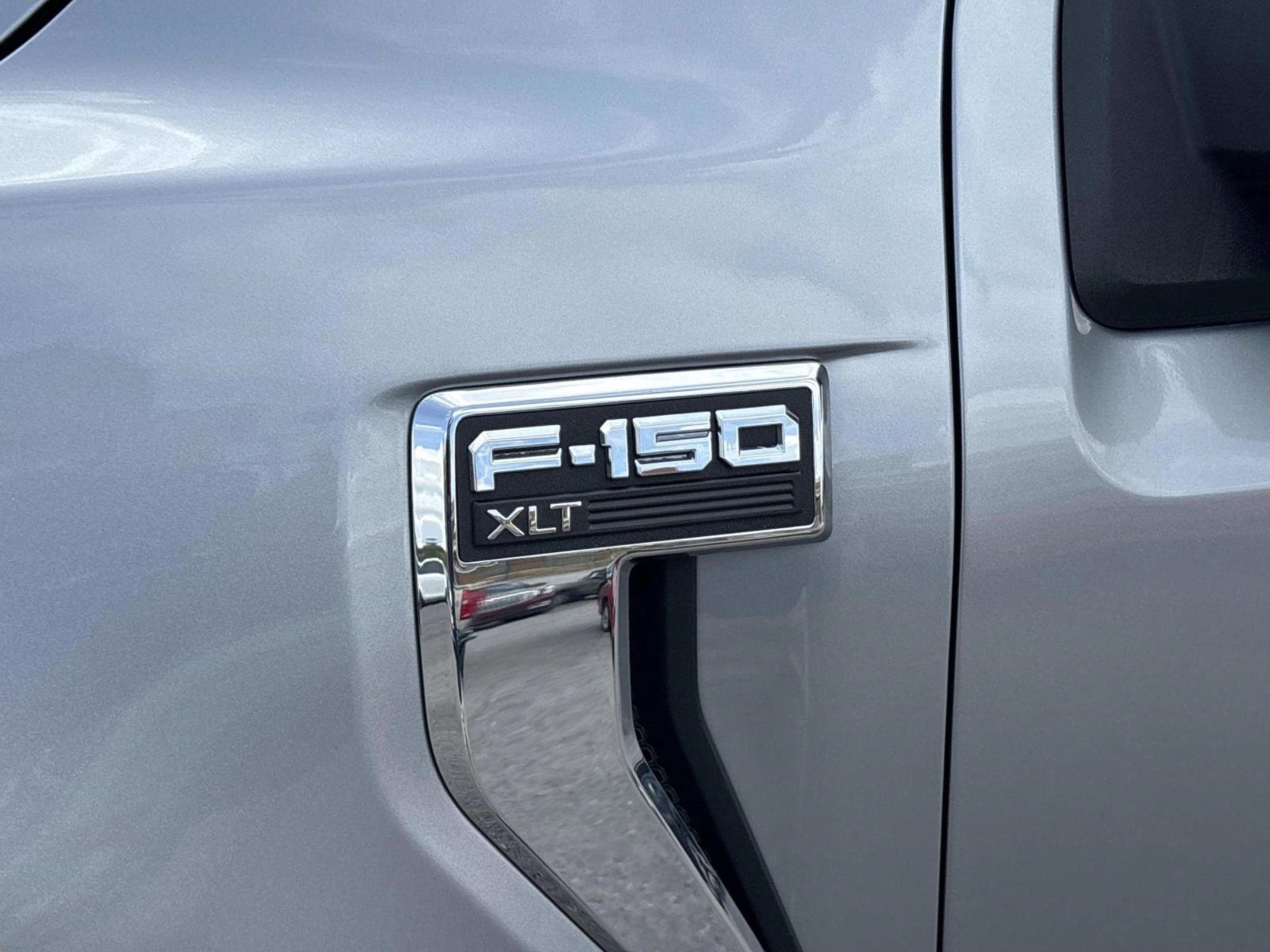 Used 2025 Ford F150 XLT w/ Equipment Group 301A Standard AWD/4WD image 11