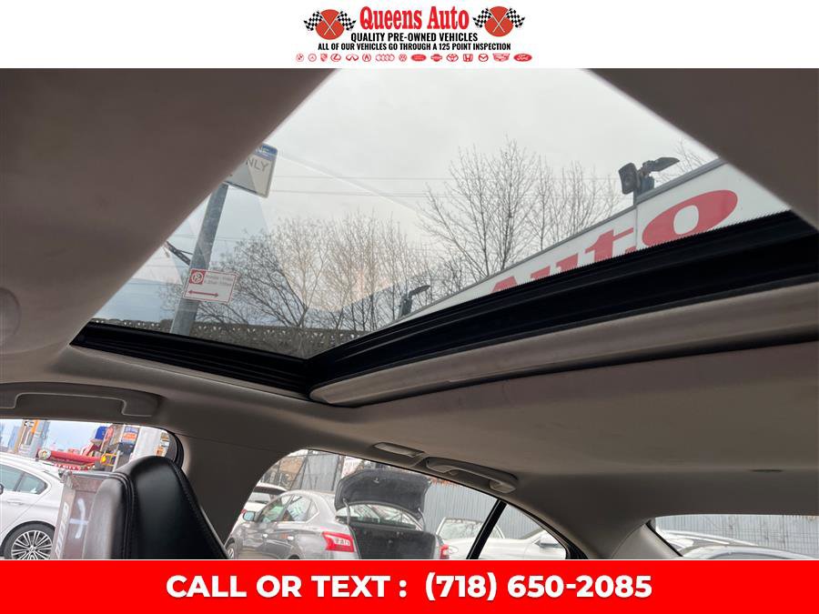 Used 2019 INFINITI Q50 Luxe w/ Essential Package (3.0T Luxe) image 24