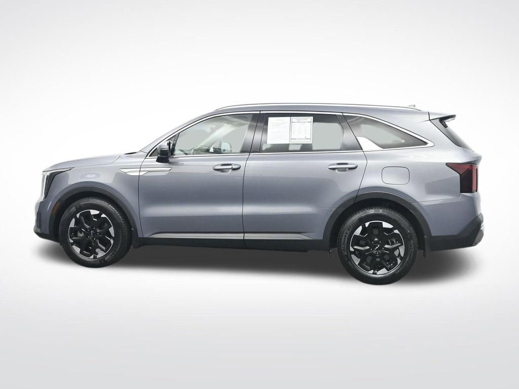 Used 2024 Kia Sorento S FWD image 10