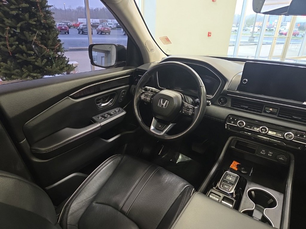 Used 2023 Honda Pilot Elite image 18