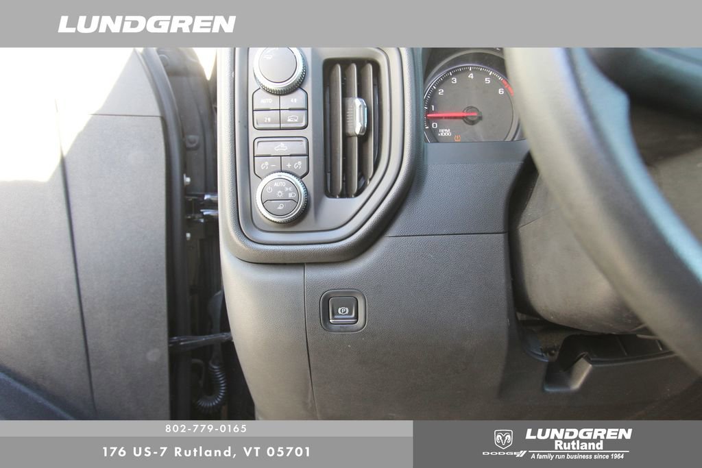 Used 2020 GMC Sierra 1500 4x4 Crew Cab w/ Convenience Package image 16