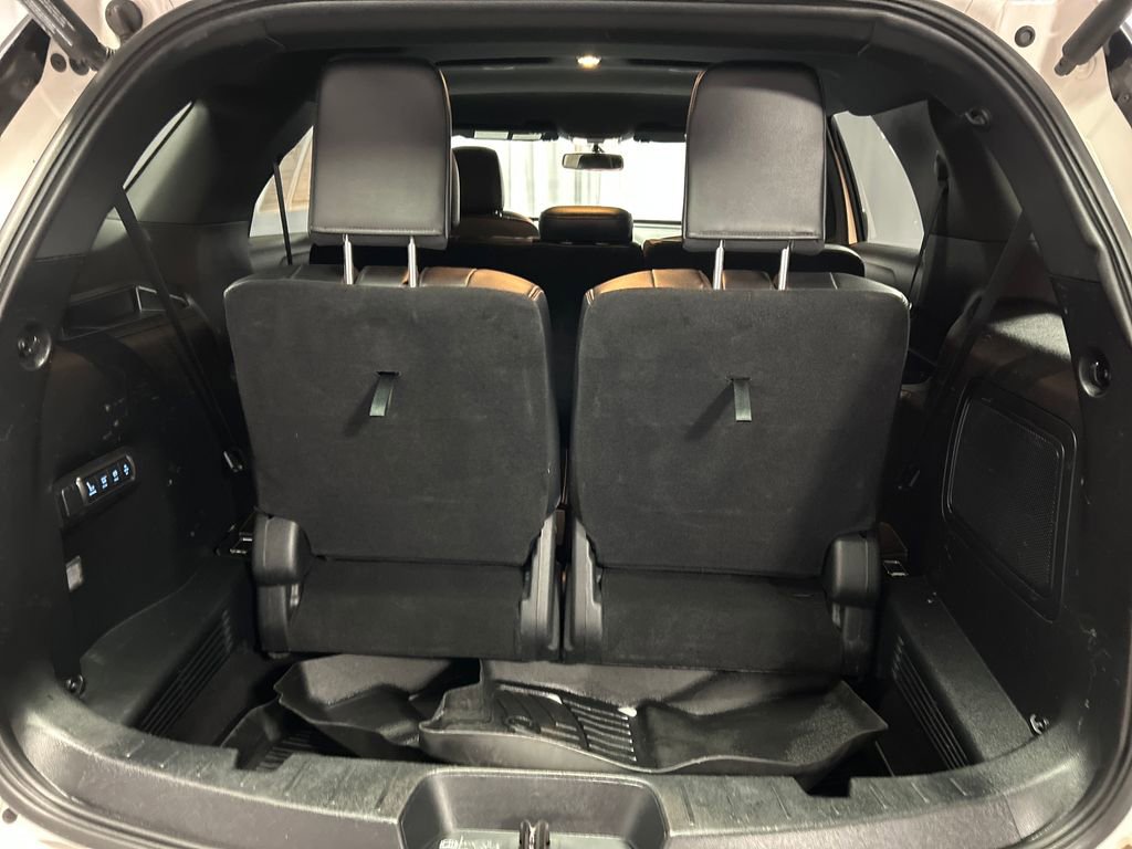 Used 2019 Ford Explorer Limited w/ Class III Trailer Tow Package FWD image 25