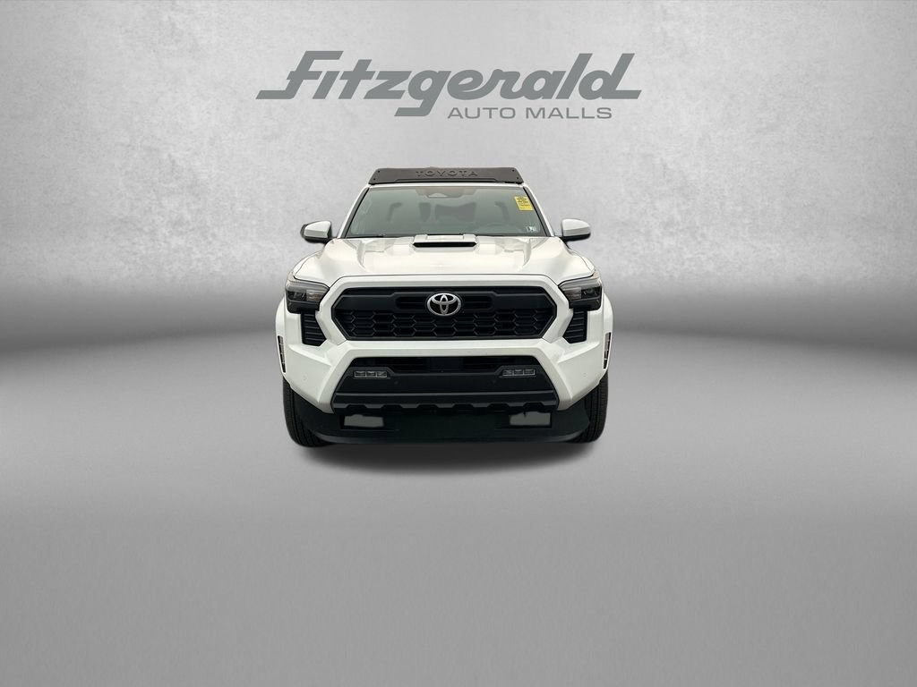 Used 2024 Toyota Tacoma TRD Sport w/ TRD Sport Upgrade Package AWD/4WD image 2