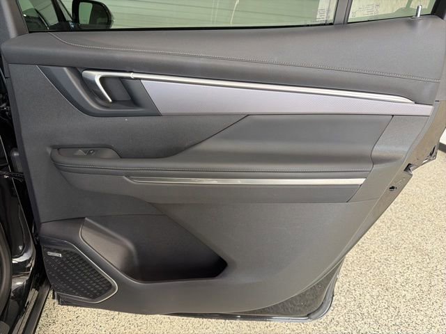 Used 2025 Buick Enclave Sport Touring AWD/4WD image 22