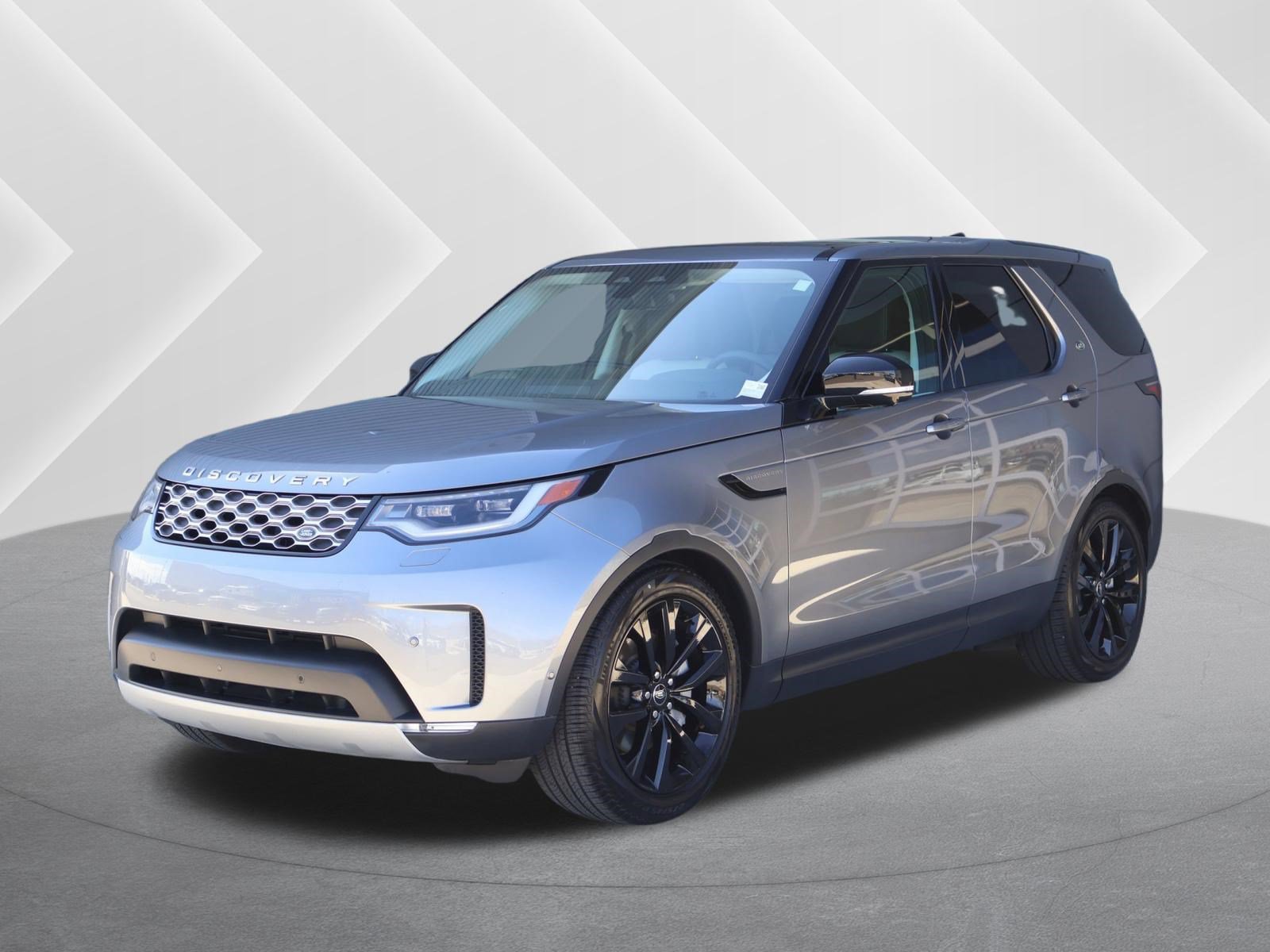 Used 2026 Land Rover Discovery S AWD/4WD image 1