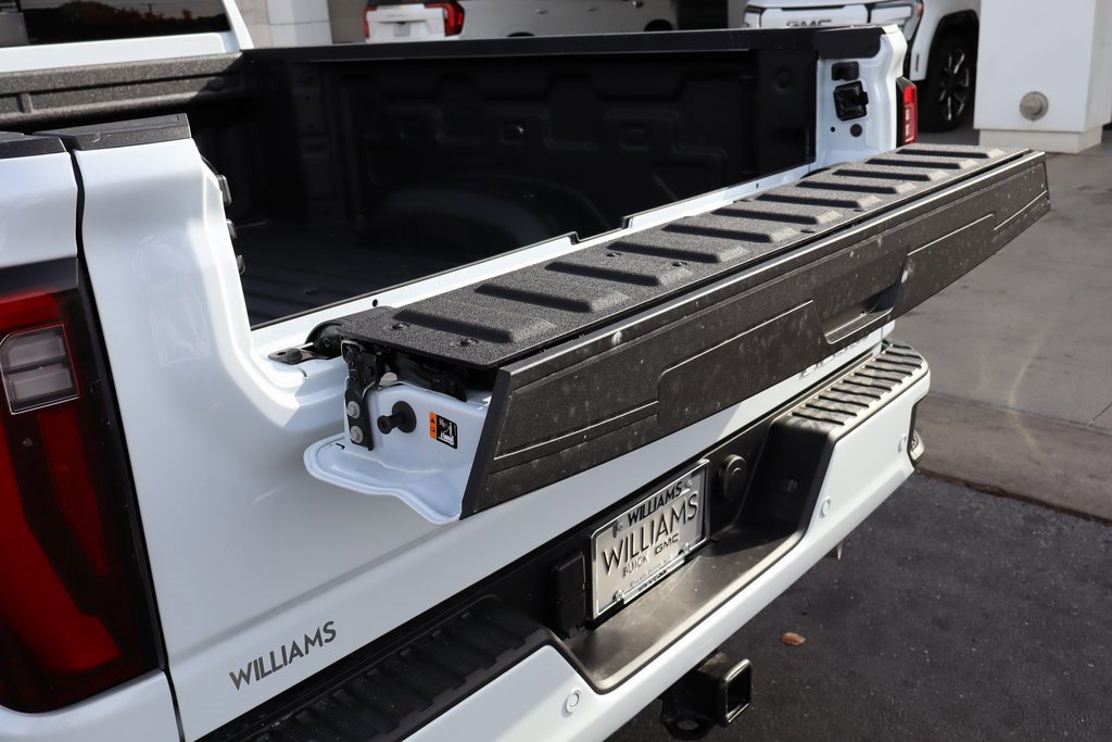 New 2026 GMC Sierra 2500 Denali w/ Denali Reserve Package image 9
