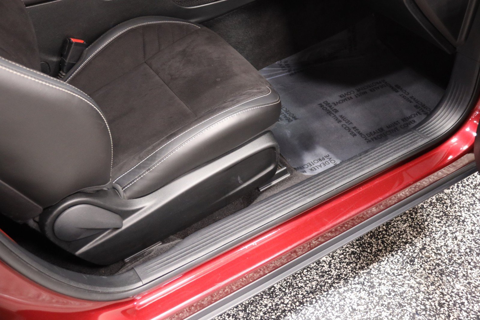 Used 2018 Dodge Challenger SRT w/ Technology Group RWD image 46