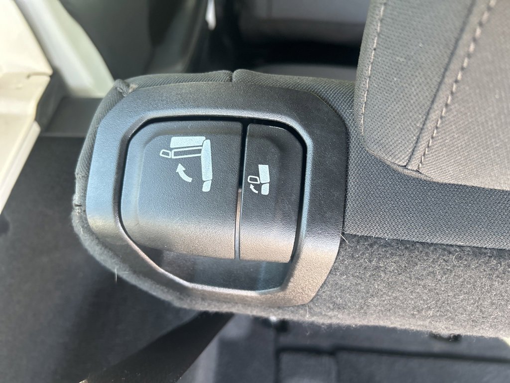 Used 2018 Jeep Wrangler Unlimited Sahara image 31