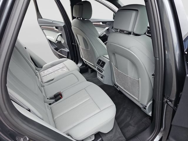 Used 2024 Audi Q5 e Prestige w/ Prestige Package AWD/4WD image 32