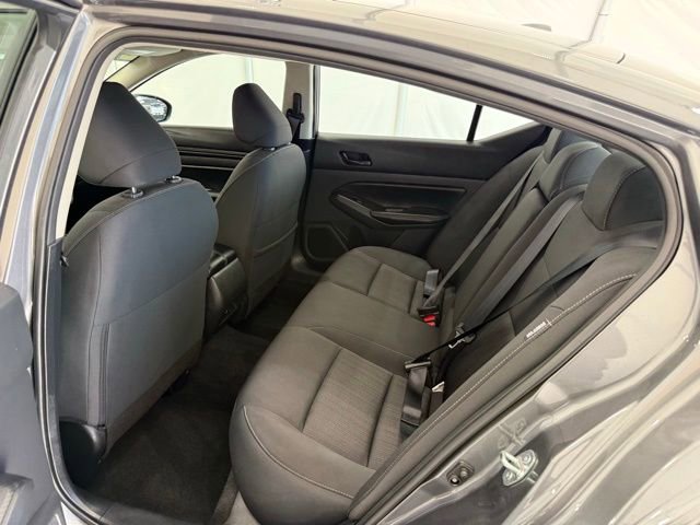 Used 2025 Nissan Altima 2.5 SV image 17