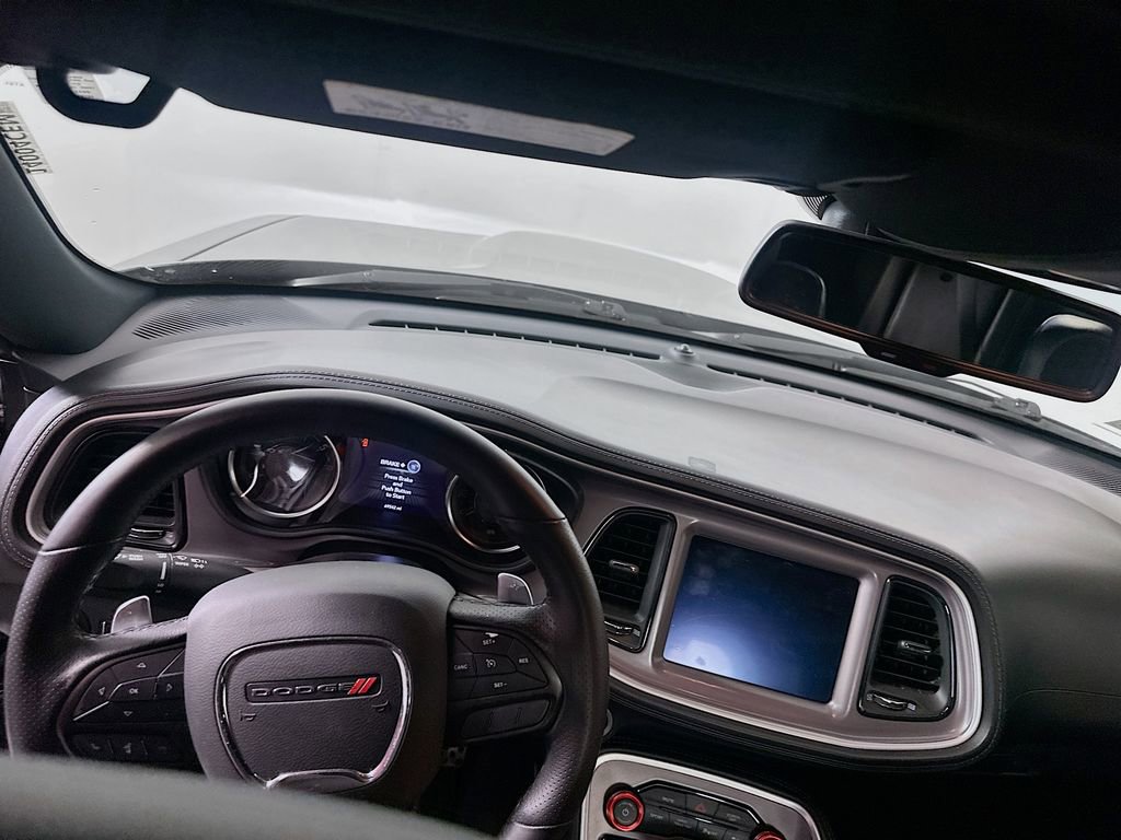 Used 2022 Dodge Challenger R/T w/ Plus Package image 22