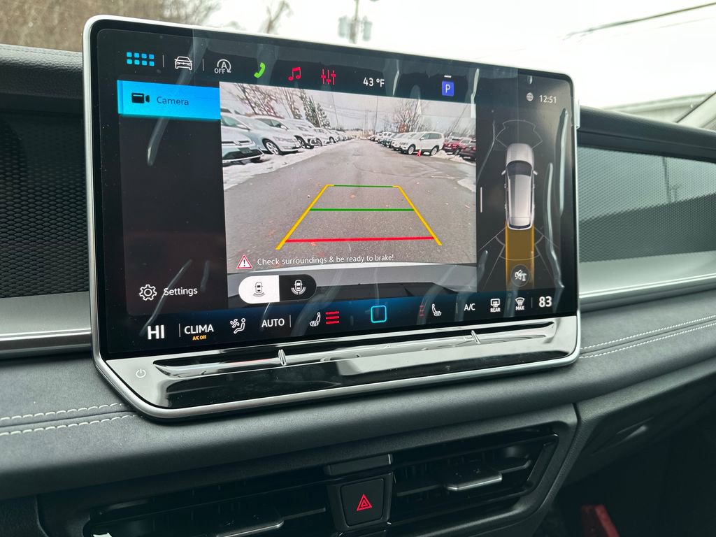 New 2026 Volkswagen Tiguan SE image 9