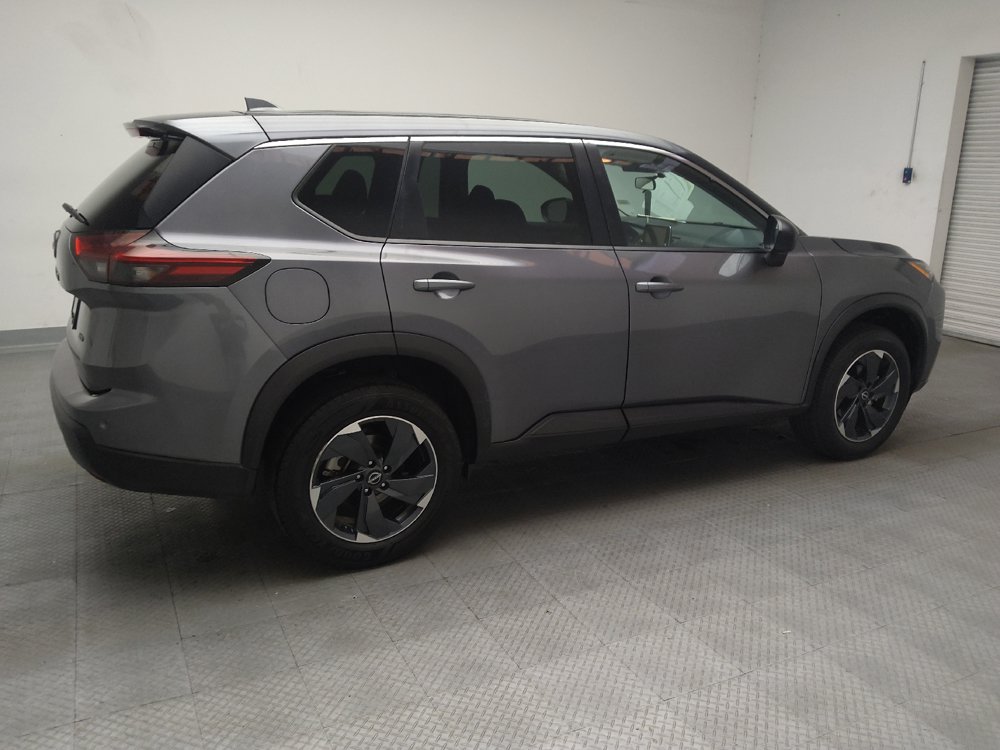 Used 2025 Nissan Rogue SV AWD/4WD image 10