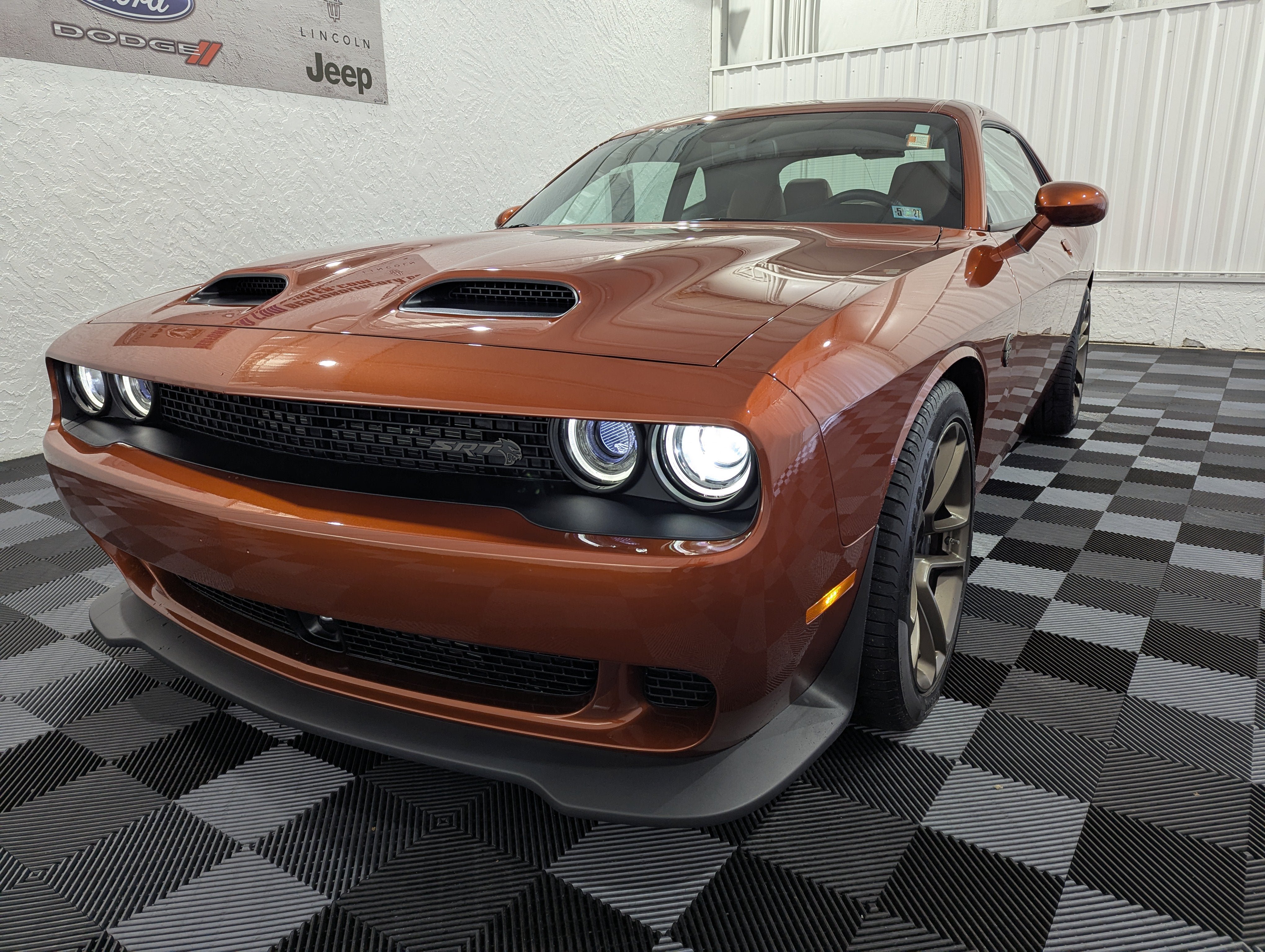 Used 2023 Dodge Challenger SRT Hellcat w/ Driver Convenience Group RWD image 3