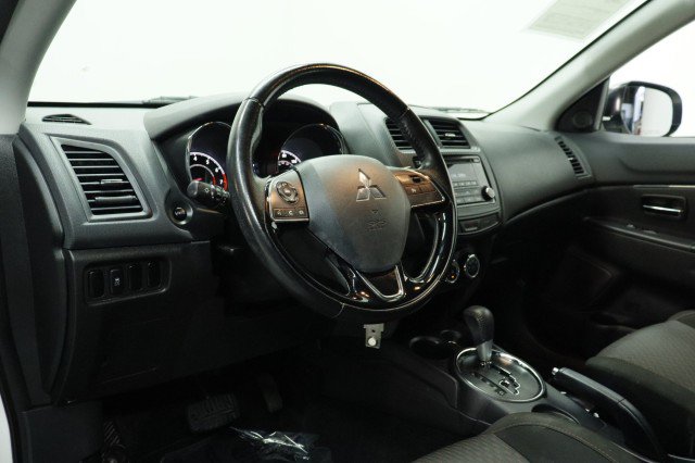 Used 2017 Mitsubishi Outlander Sport ES FWD image 6
