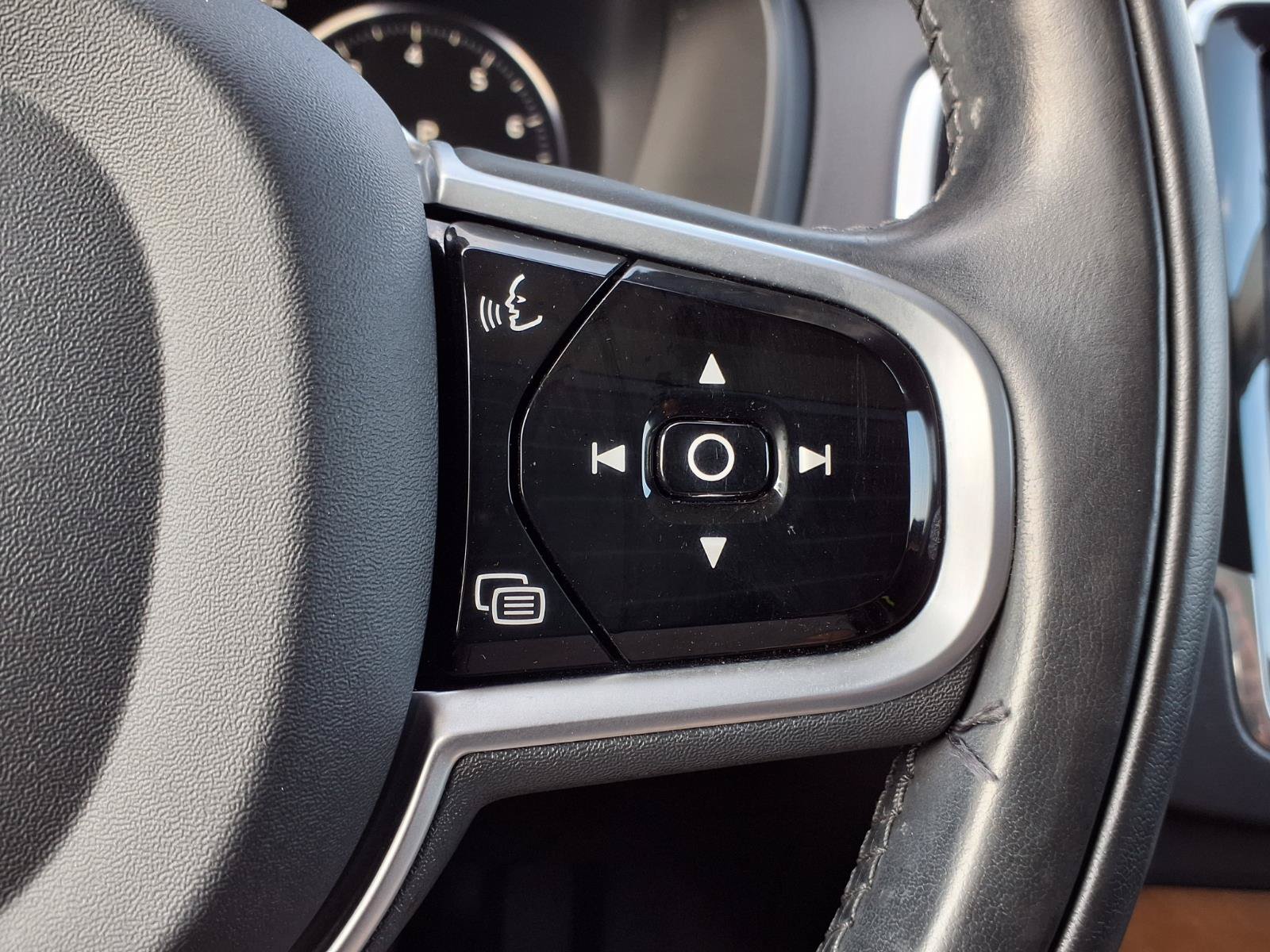 Used 2019 Volvo XC90 T6 Inscription w/ Advanced Package AWD/4WD image 15