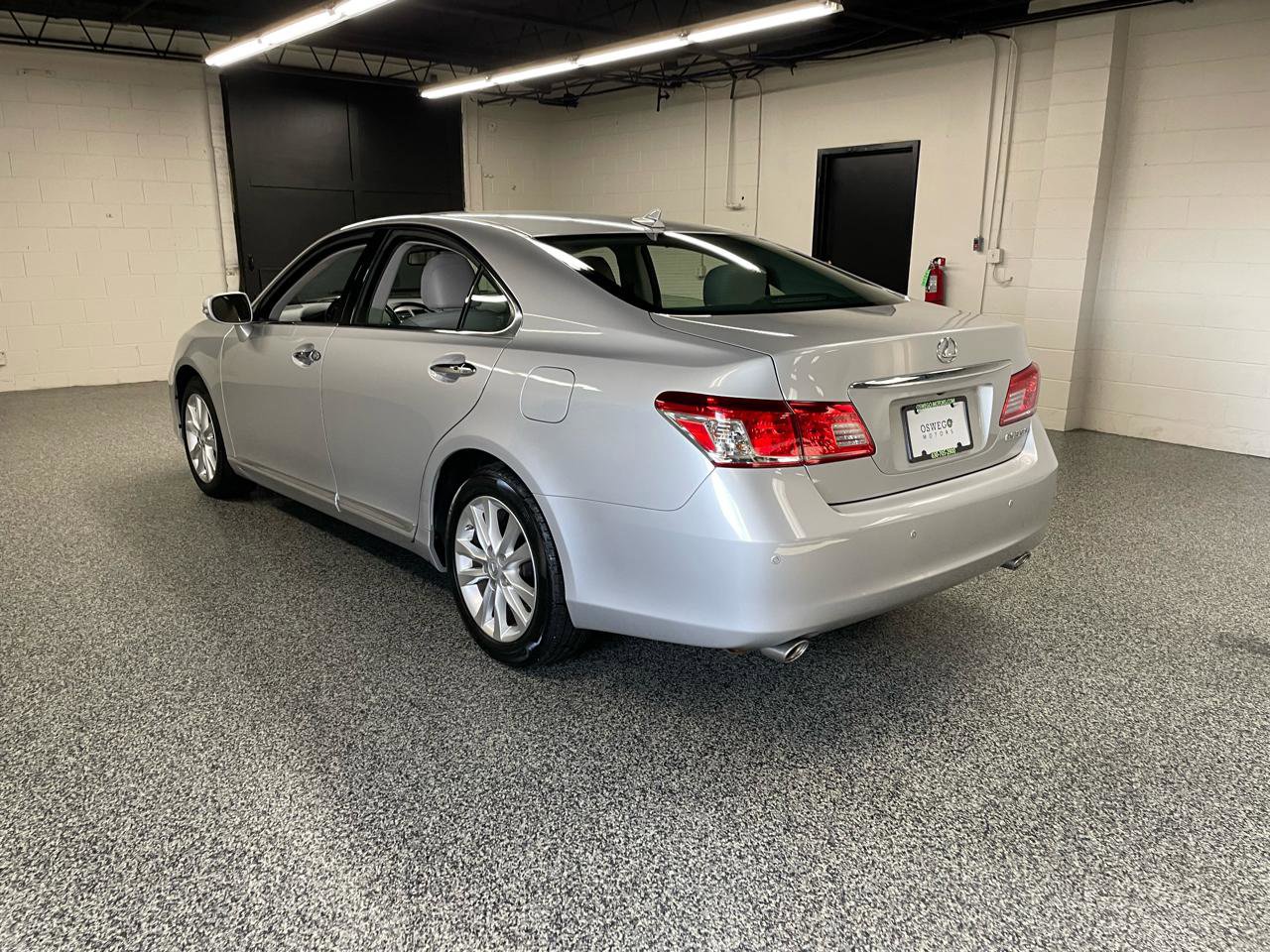 Used 2011 Lexus ES 350 image 10