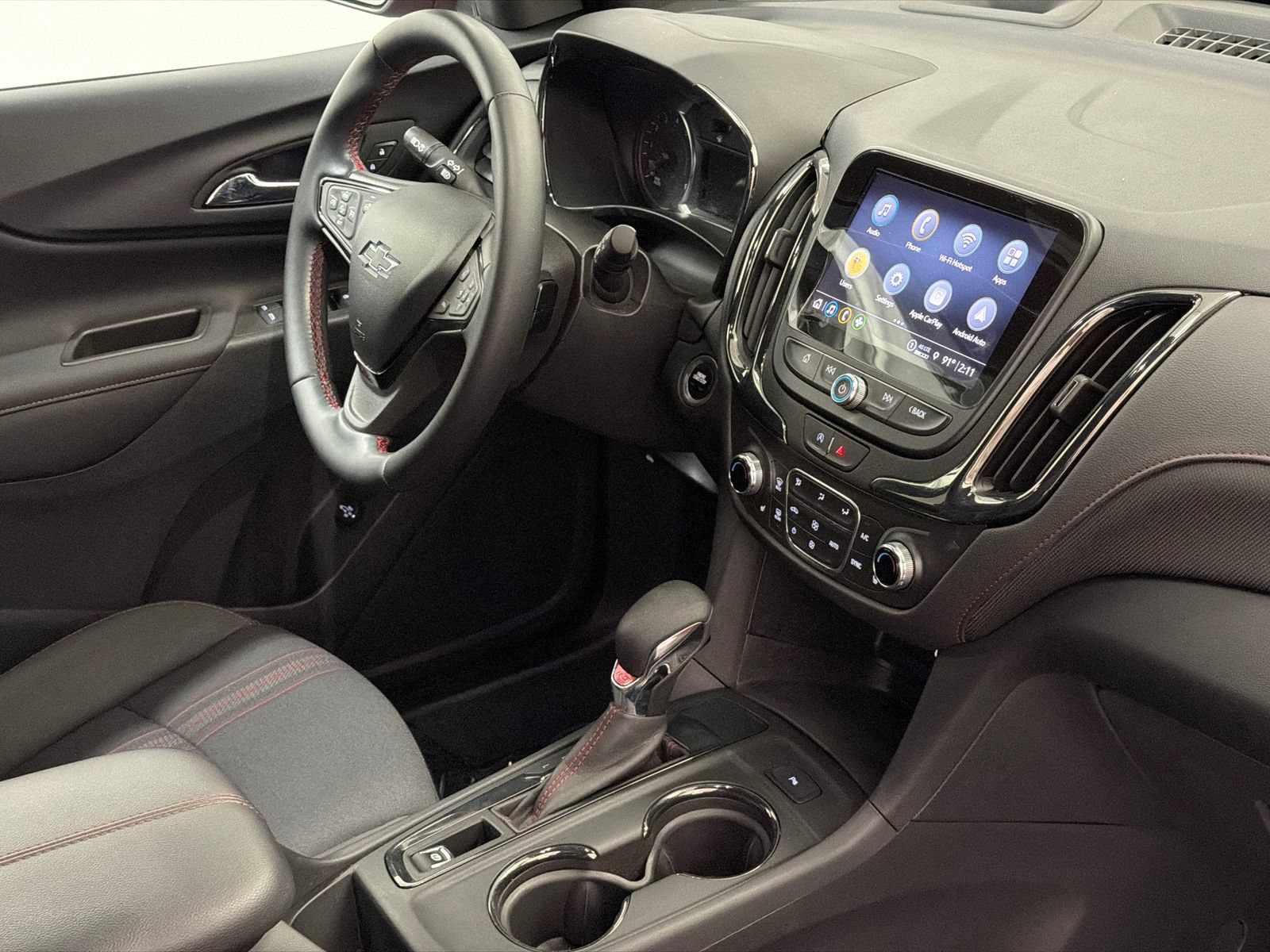 Used 2023 Chevrolet Equinox RS FWD image 10
