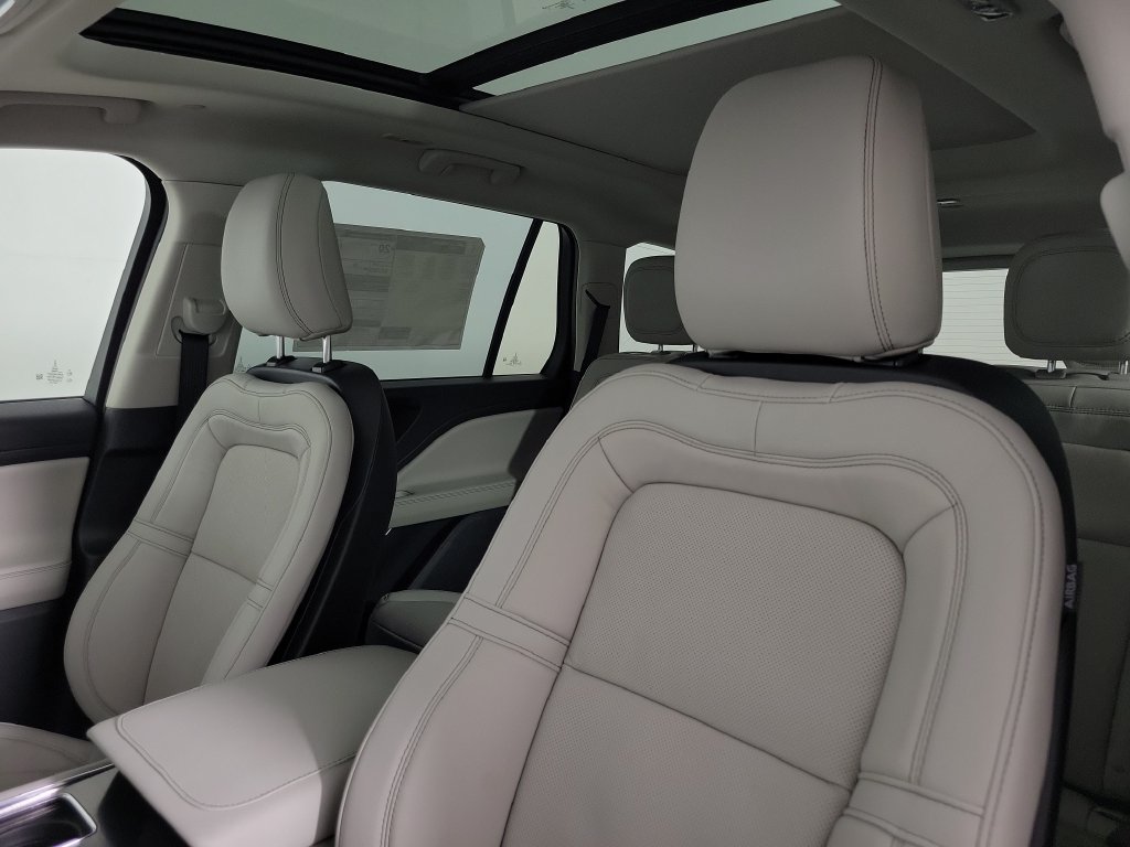 New 2027 Lincoln Aviator Reserve RWD image 18