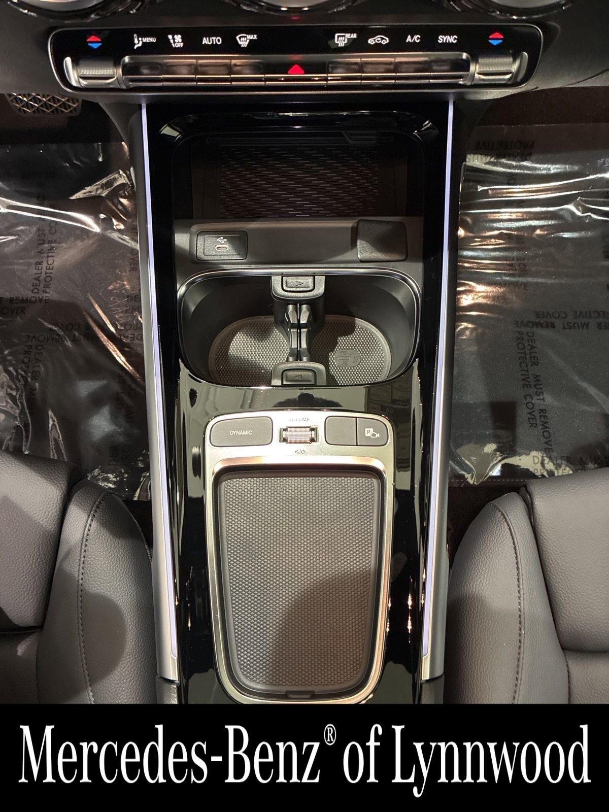 New 2026 Mercedes-Benz GLB 250 4MATIC image 17