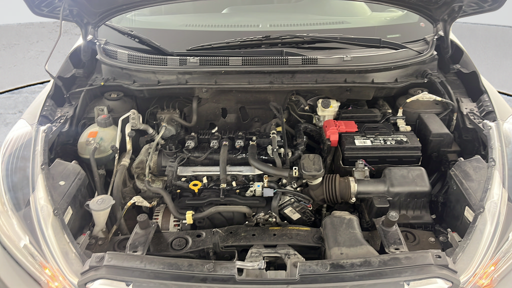 Used 2019 Nissan Kicks SV FWD image 19