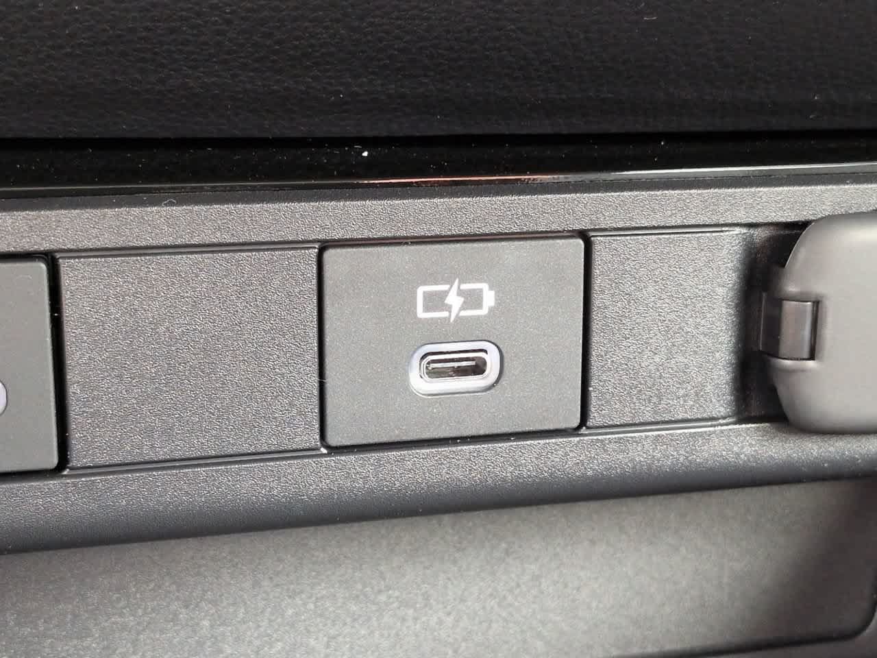 New 2027 Toyota Prius Plug-In Hybrid FWD image 21