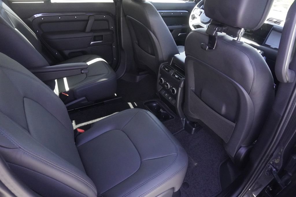 New 2025 Land Rover Defender 130 S image 26