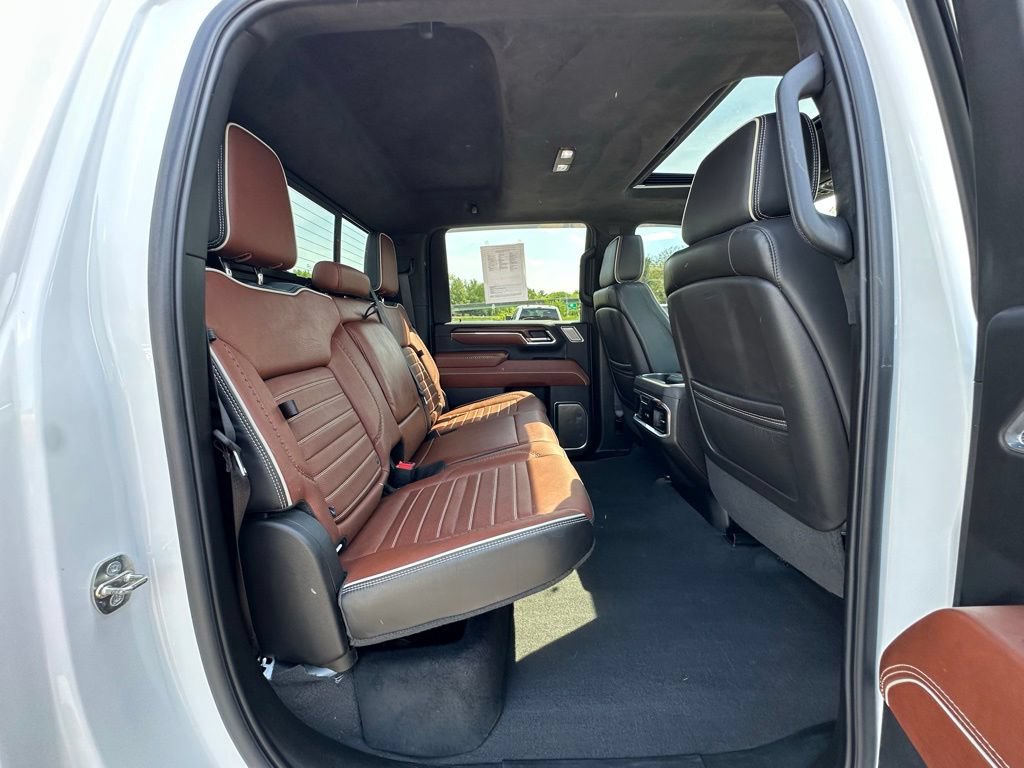 Used 2024 GMC Sierra 2500 Denali Ultimate AWD/4WD image 23