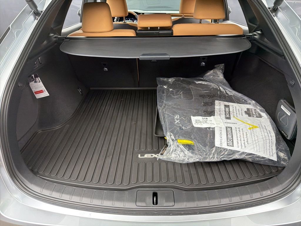 Used 2025 Lexus RX 350 Premium w/ Kick Sensor & Tow Package image 34
