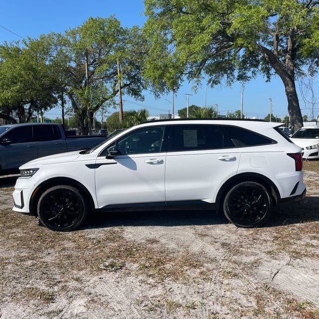 Used 2022 Kia Sorento SX image 2