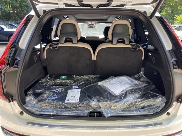 New 2026 Volvo XC90 T8 Plus image 21