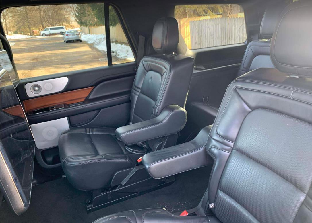 Used 2019 Lincoln Navigator Reserve image 17