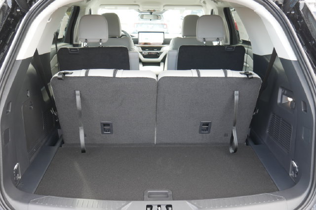New 2026 Ford Explorer Active w/ Active Comfort Package AWD/4WD image 10