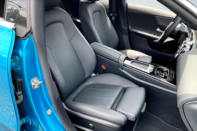 Certified 2025 Mercedes-Benz CLA 250 image 26