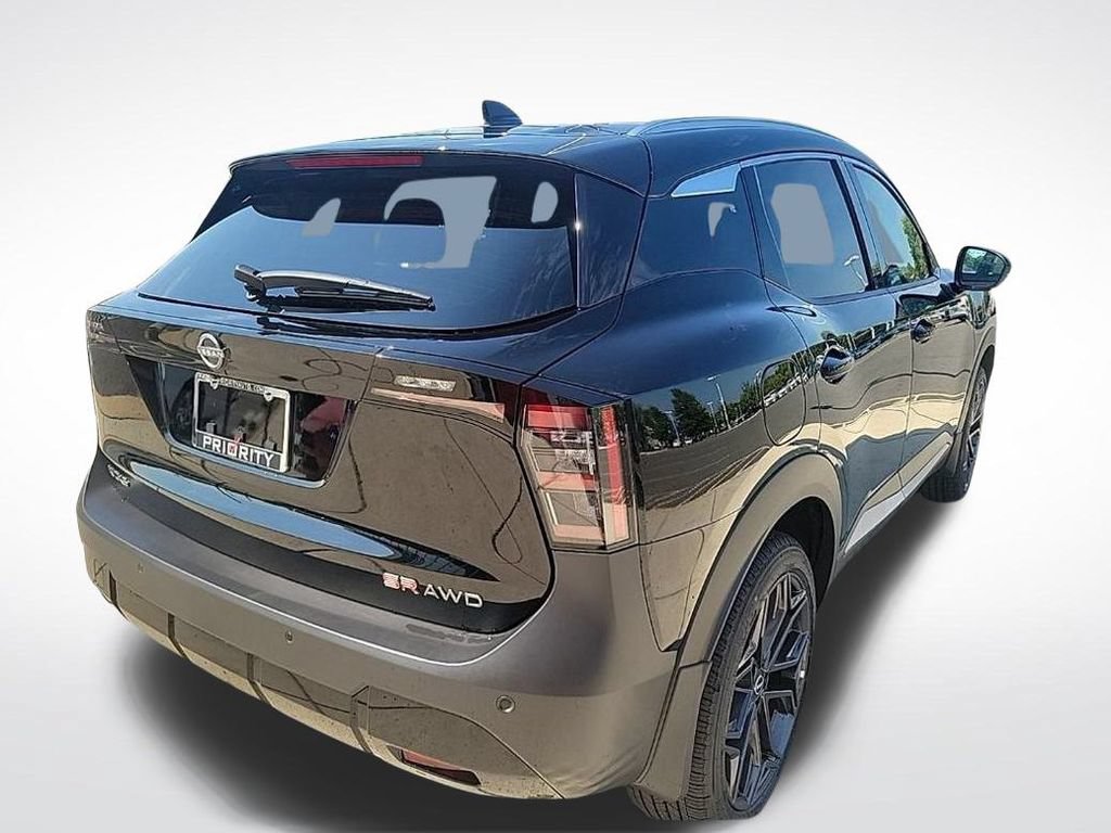 New 2025 Nissan Kicks SR w/ SR Premium Package AWD/4WD image 5