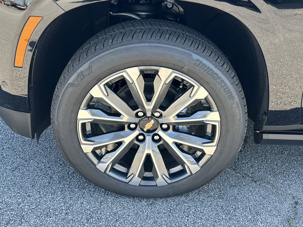 New 2026 Chevrolet Suburban High Country image 27