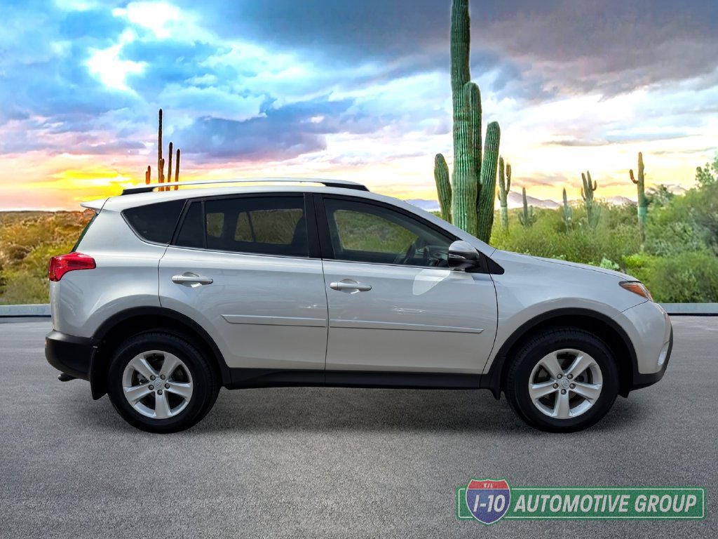 Used 2014 Toyota RAV4 XLE AWD/4WD image 11