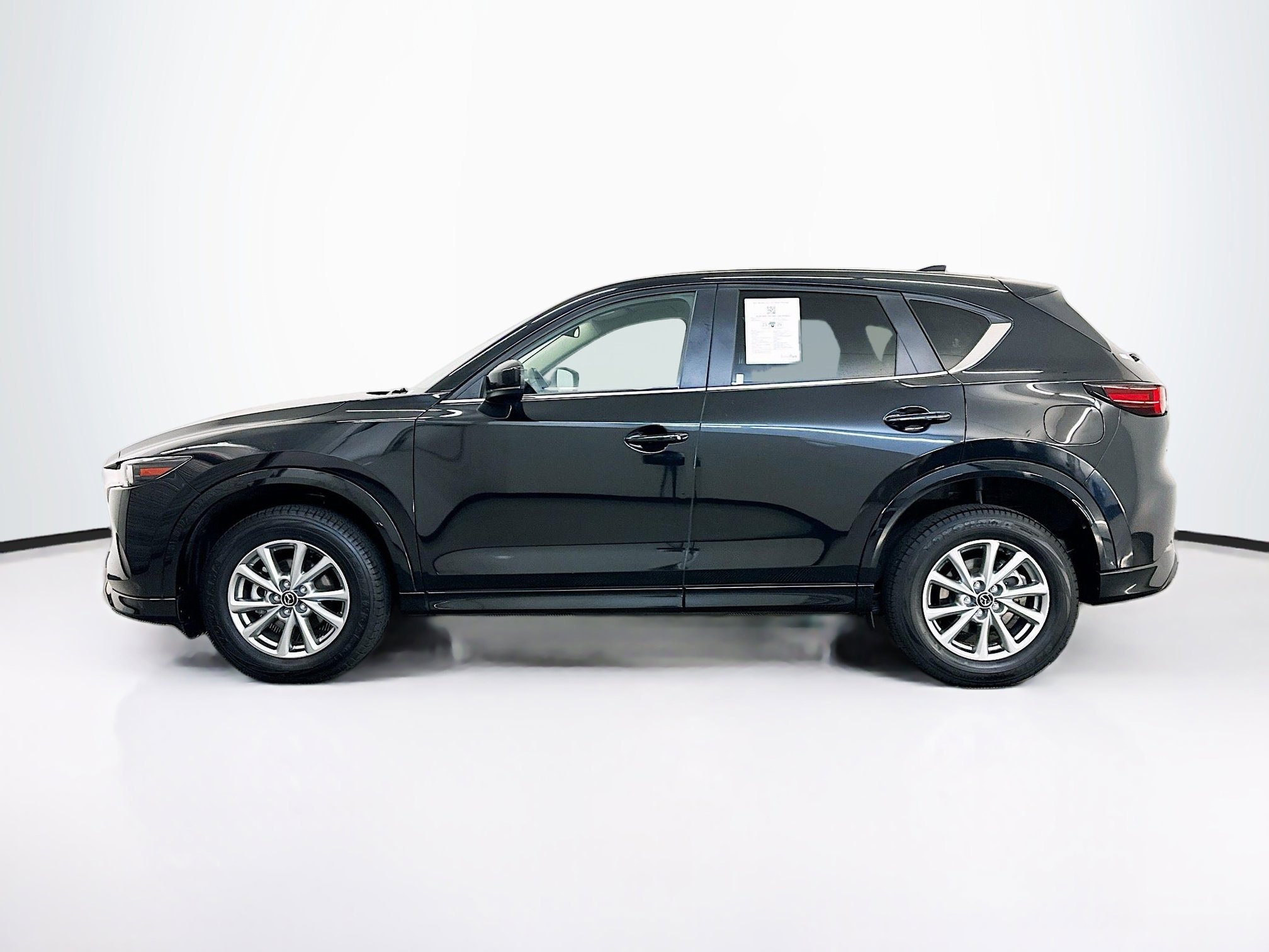 Used 2025 MAZDA CX-5 AWD 2.5 S w/ Select Package image 4