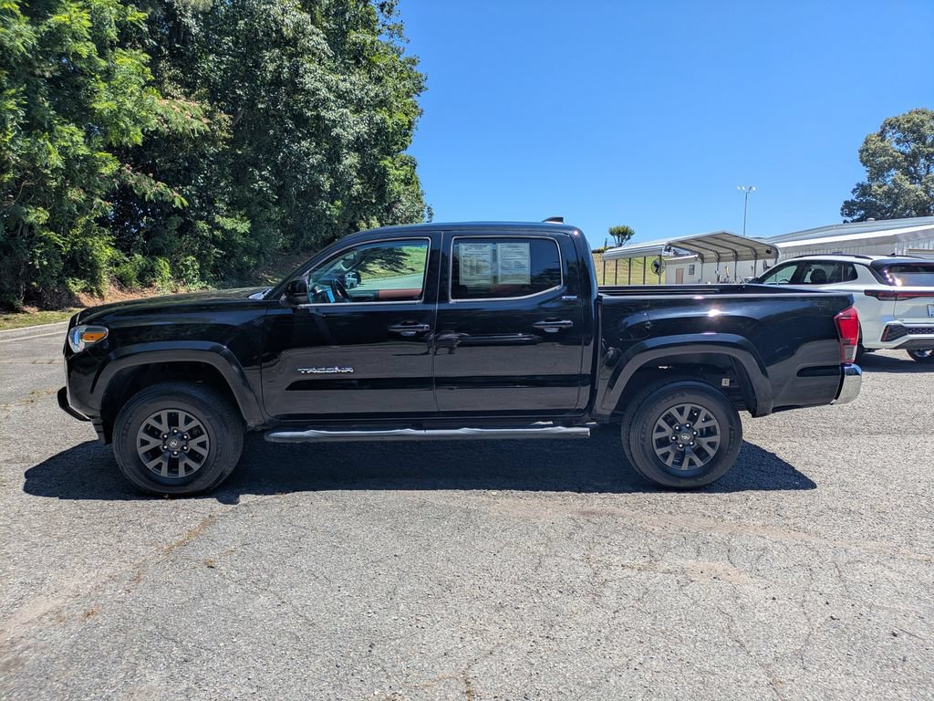 Used 2023 Toyota Tacoma SR5 AWD/4WD image 7